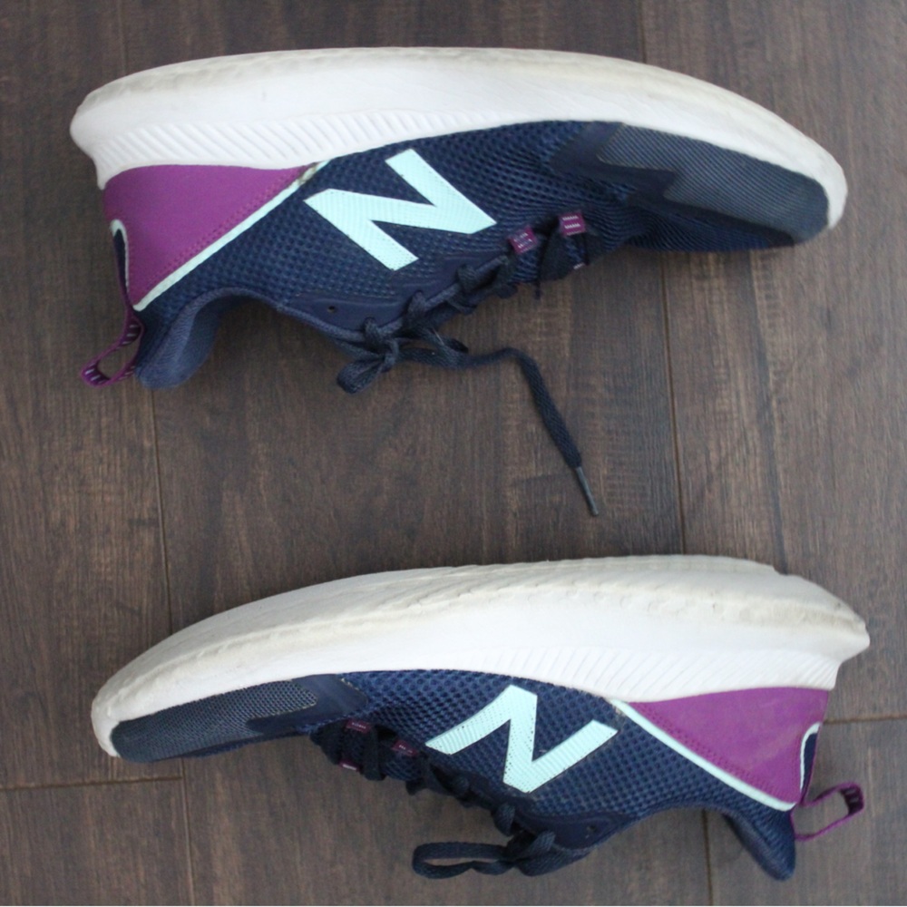 New Balance Women's Sneakers - Picture 2 of 8